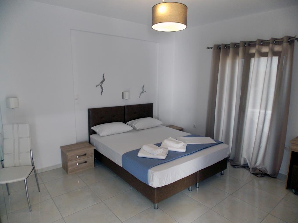 Aspous Studios And Rooms Skyros Exterior photo